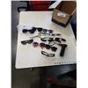 Image 1 : TRAY OF SUNGLASSES AND TORCH