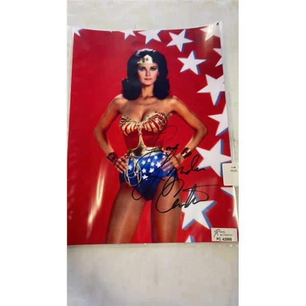 REAL AUTHENTIC SIGNED WONDER WOMAN PHOTO