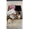 Image 1 : BOX OF JEWELRY