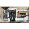 Image 4 : 2 INSIGNIA TV WALL MOUNTS FULL MOTION 13"32" AND FIXED 47"-90"