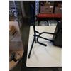 Image 2 : YORKVILLE GUITAR STAND AND EPIPHONE STUDIO 15B AMP WORKING