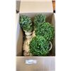 Image 1 : 4 ARTIFICIAL PLANTS