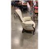 Image 3 : VINTAGE QUEEN ANNE ARM CHAIR