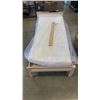Image 2 : TODDLER SIZE BED AND MATTRESS