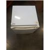 Image 2 : DANBY MINI BAR FRIDGE