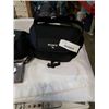Image 2 : CANON LP-17 CAMERA BATTERY AND 2 INSIGNIA CAMERA BAGS