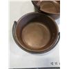 Image 3 : 2 COPPER POTS WITH HANDLES