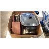 Image 1 : KNIVES, KNIFE BLOCK, MEAT GRINDER, BREAD BOX AND ELECTRIC COOKER