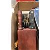 Image 2 : KNIVES, KNIFE BLOCK, MEAT GRINDER, BREAD BOX AND ELECTRIC COOKER