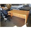 Image 1 : LARGE DESK AND GAS LIFT OFFICE CHAIR