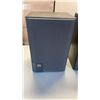 Image 2 : PAIR OF JBL J2050 COMPACT BOOKSHELF SPEAKERS