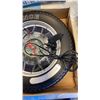 Image 3 : 5 TIRE CLOCKS