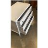 Image 2 : PAINTED WHITE 3 DRAWER DRESSER