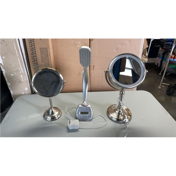 2 VANITY MIRRORS WITH LED LIGHT