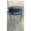 Image 7 : ROUND TABLE WITH 2 STACKING CHAIRS