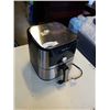 Image 2 : INSTANT POT VORTEX PLUS AIR FRYER - TESTED WORKING, RETAIL $199