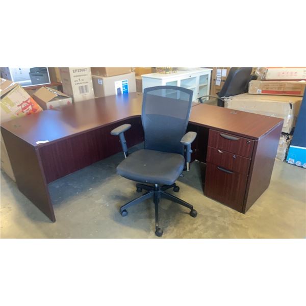 EXECUTIVE L SHAPE DESK WITH EXECUTIVE ARM CHAIR