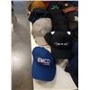 Image 2 : TRAY OF 20 HATS