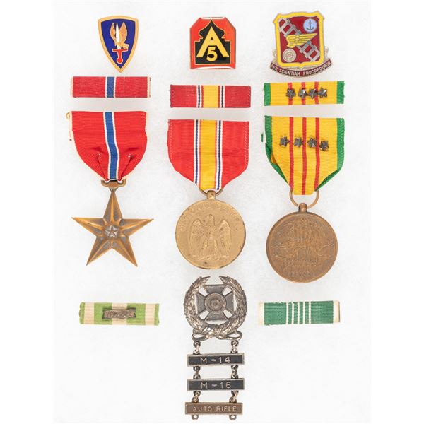 VIETNAM WAR MEDALS AND RIBBONS