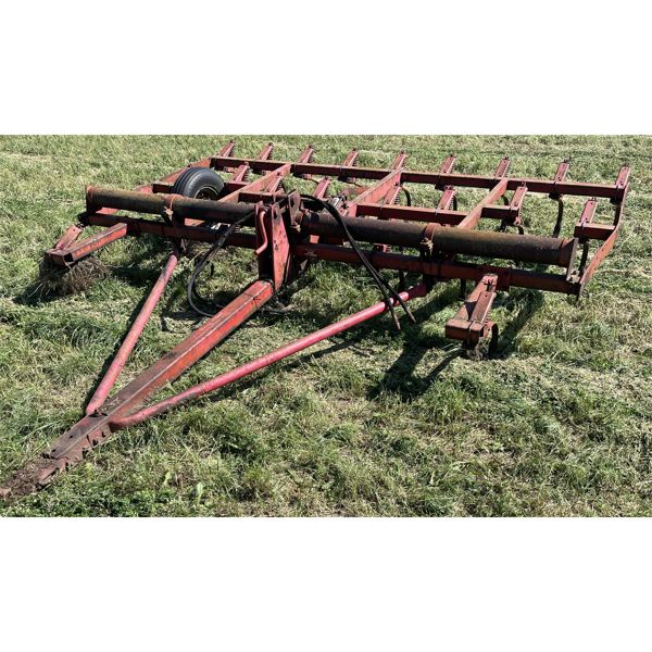 MF CULTIVATOR - 12 FT 