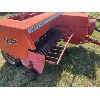 Image 3 : MF 224 SQUARE BALER - 4.5 FT PICK UP