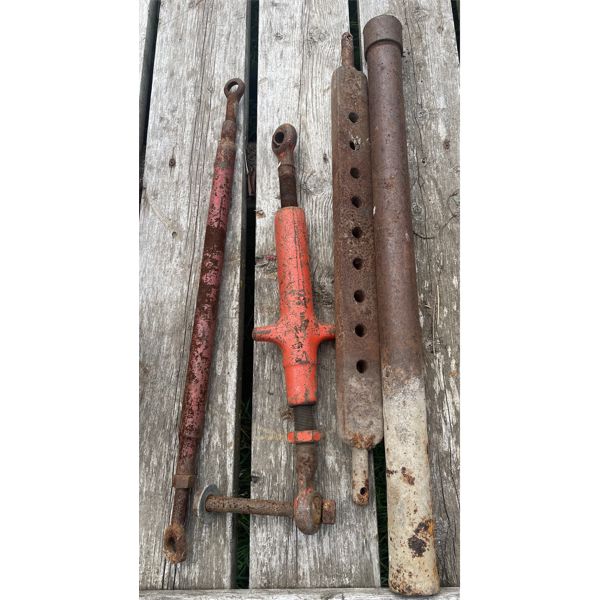 JOB LOT - TOP LINK, DRAW BAR, STAKE POUNDER