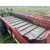 Image 2 : NEW HOLLAND 680 MANURE SPREADER - WOOD FLOOR