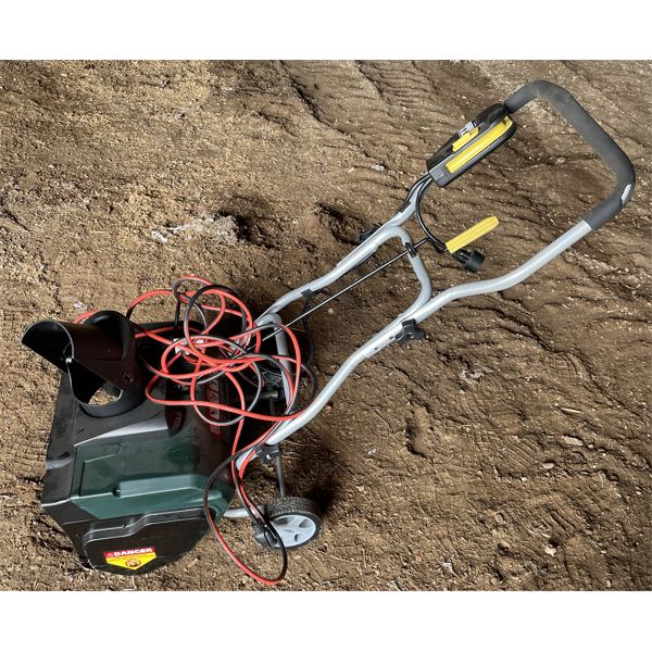 YARDWORKS ELECTRIC SNOW BLOWER W/ CORD - 20 INCH - AS NEW