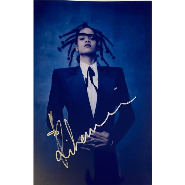 Autograph Signed Rihanna Photo