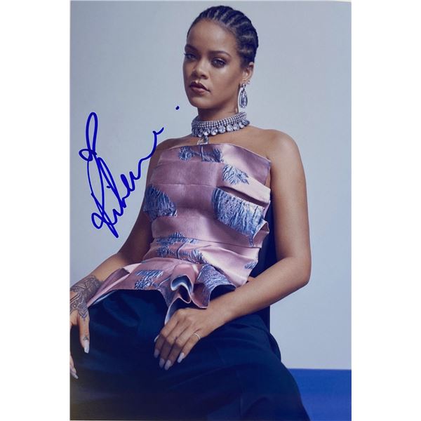 Autograph Signed Rihanna Photo