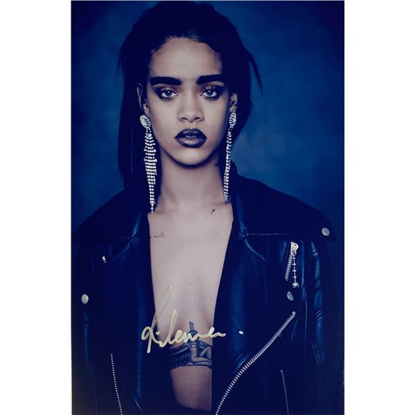 Autograph Signed Rihanna Photo
