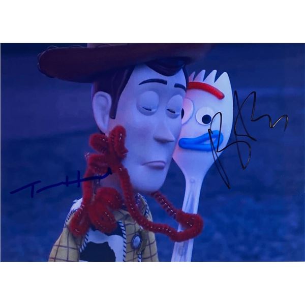 Autograph Signed Tom Hanks Photo