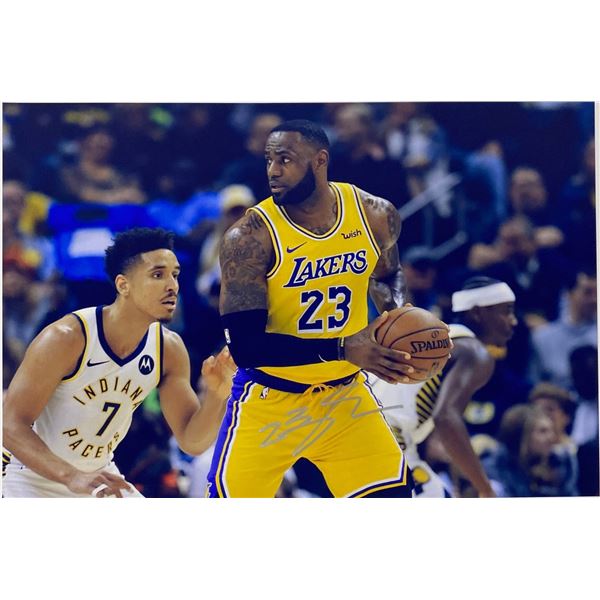 Autograph Signed Basketball LeBron James Photo