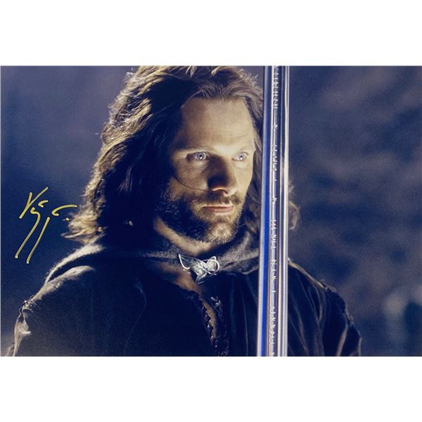 Autograph Signed Lord of the Ring Viggo Mortensen Photo