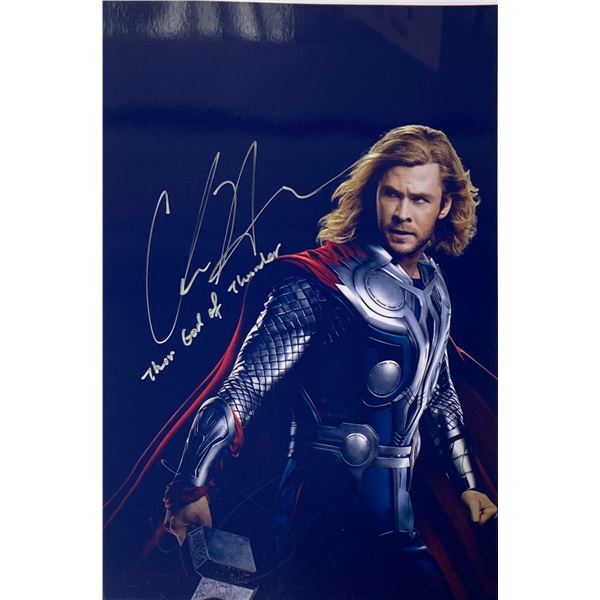 Autograph Signed Avengers Chris Hemsworth Photo