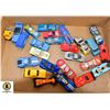 Image 1 : FLAT OF 25 VINTAGE DIECAST CARS