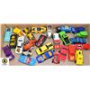 Image 1 : FLAT OF 25 VINTAGE DIECAST CARS