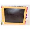 Image 1 : CHILDS CARRY ALONG BLACKBOARD AND DRY ERASE