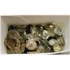 Image 1 : 27)  LOT OF 259 CT OF POLISHED NATURAL GREEN