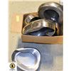 Image 1 : LOT OF 5 STAINLESS STEEL BED PANS