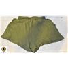 Image 1 : NEW GREEN SIZE LARGE COTTON / POLY MIX SHORTS