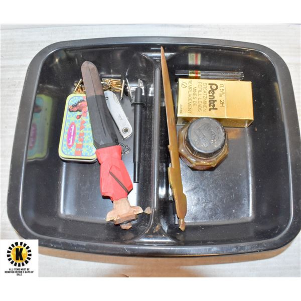 VARIOUS SMALL COLLECTIBLES