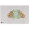 Image 1 : 10 KT YELLOW GOLD EMERALD AND DIAMOND RING SZ 6