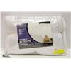 Image 1 : NEW QUEEN SIZE UTOPIA FITTED QUILTED MATRESS PAD