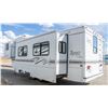 Image 5 : 2000 TRIPLE E TOPAZ TOURING EDITION 5TH WHEEL, 32'