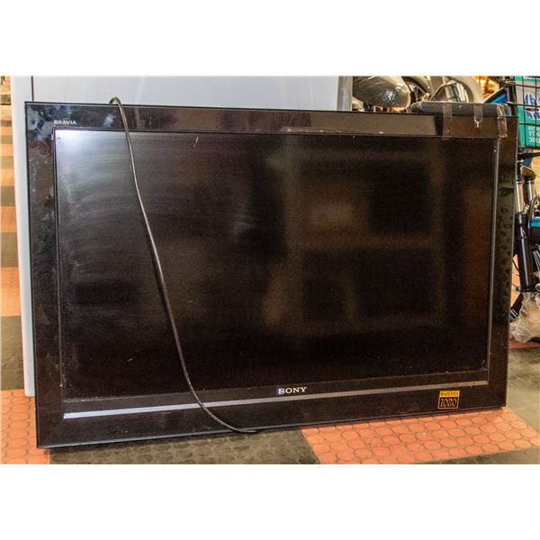 SONY BRAVIA 40 INCH TV WITH REMOTE