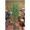 Image 1 : 6FT ARTIFICIAL TREE