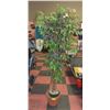 Image 1 : 6FT ARTIFICIAL TREE