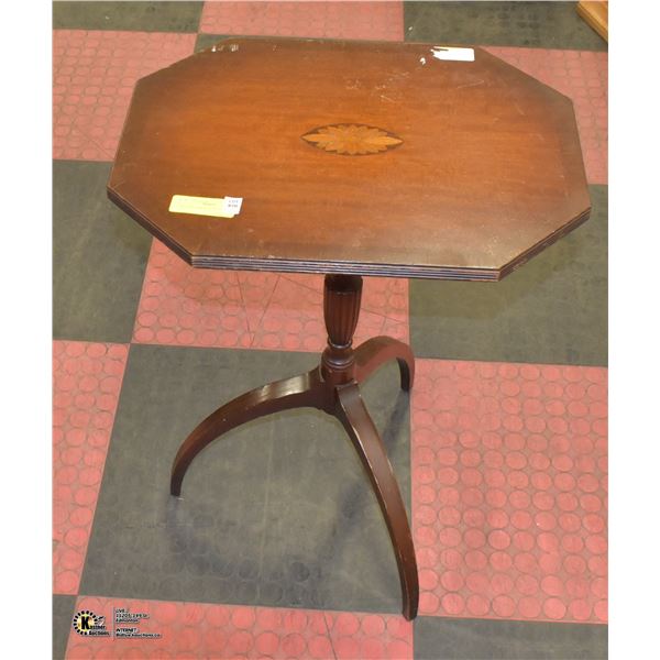 WOODEN TABLE .20"X15"X27"