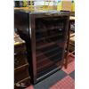 Image 1 : DANBY BLACK AND STAINLESS WINE CHILLER